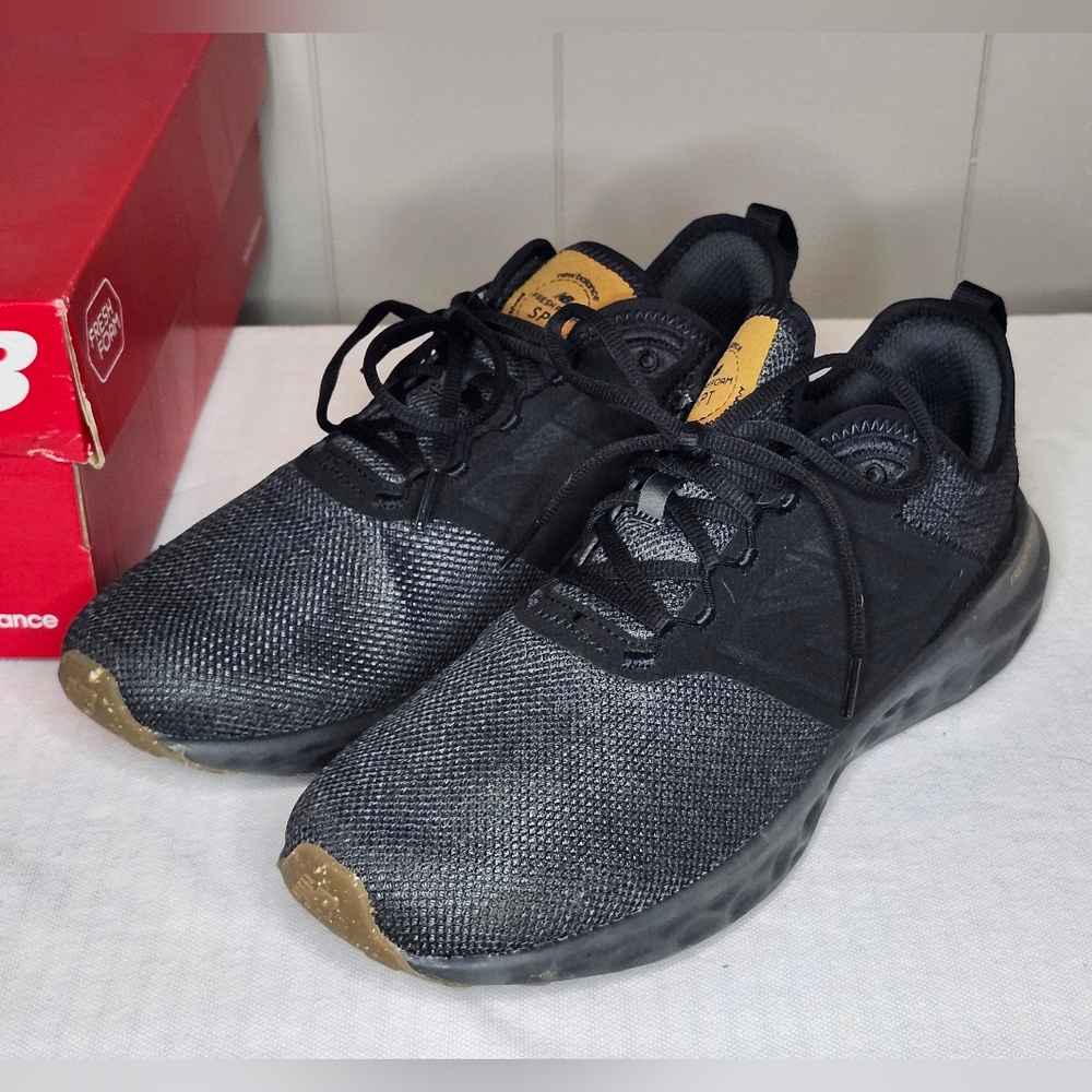 Mens New Balance Fresh Foam SPT Running Shoes, Size 11.5